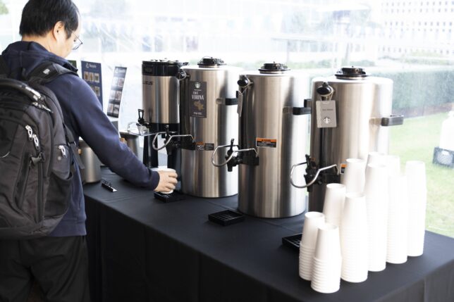 コーヒー飲み放題