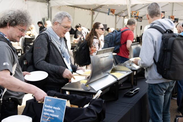 ビュッフェスタイルのランチ